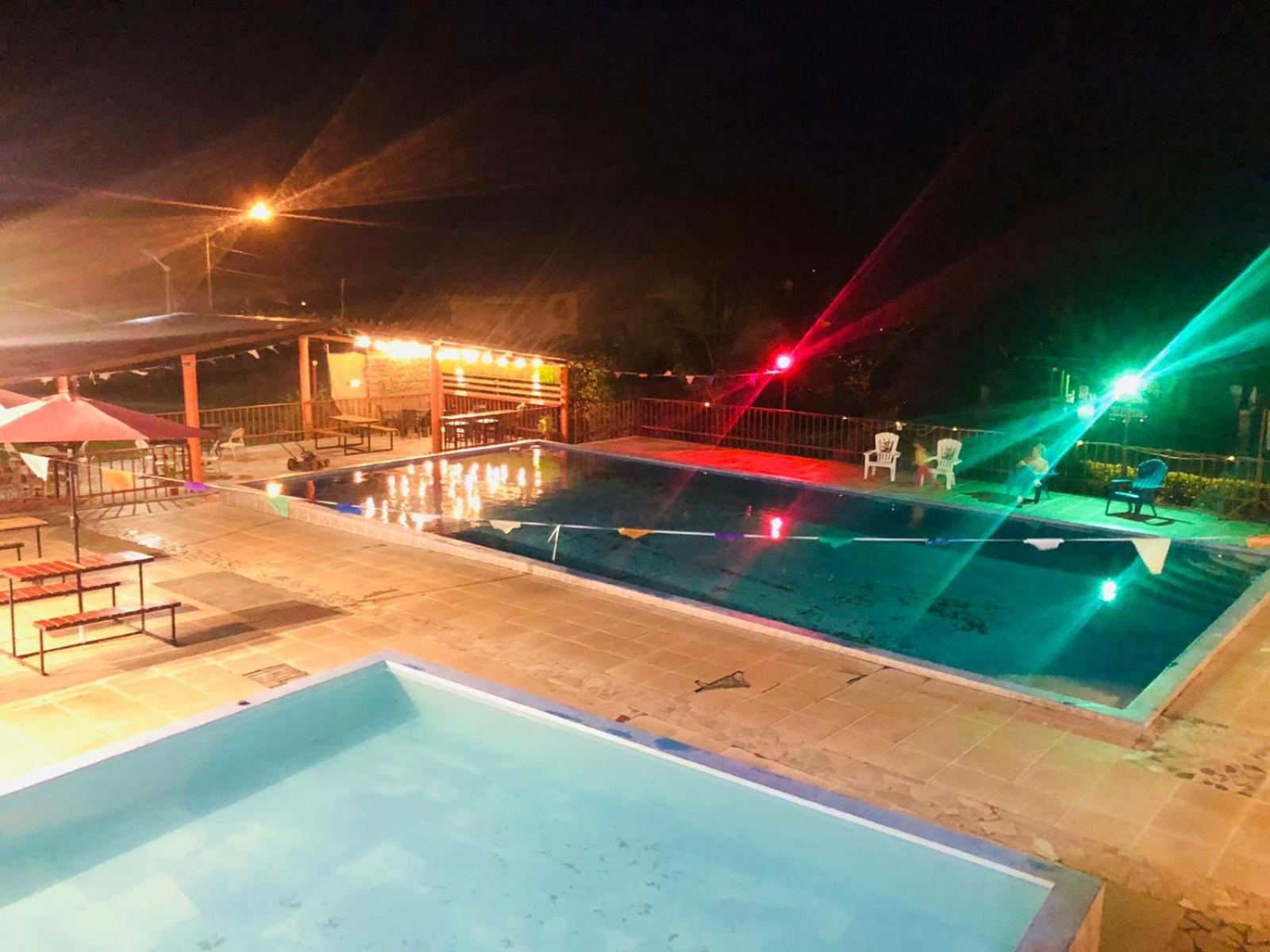 Isabella Hostel And Pool Alto Boquete Kültér fotó